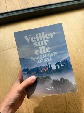 Livre Veiller sur elle par Jean-Baptiste Andrea